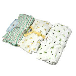 3 Adorable Baby Sleepers 2 with feet attached, 1‎ without feet - Size 3 month